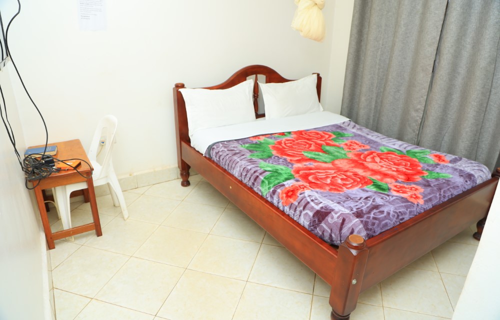 Little Flowers Motel Slider Pictures