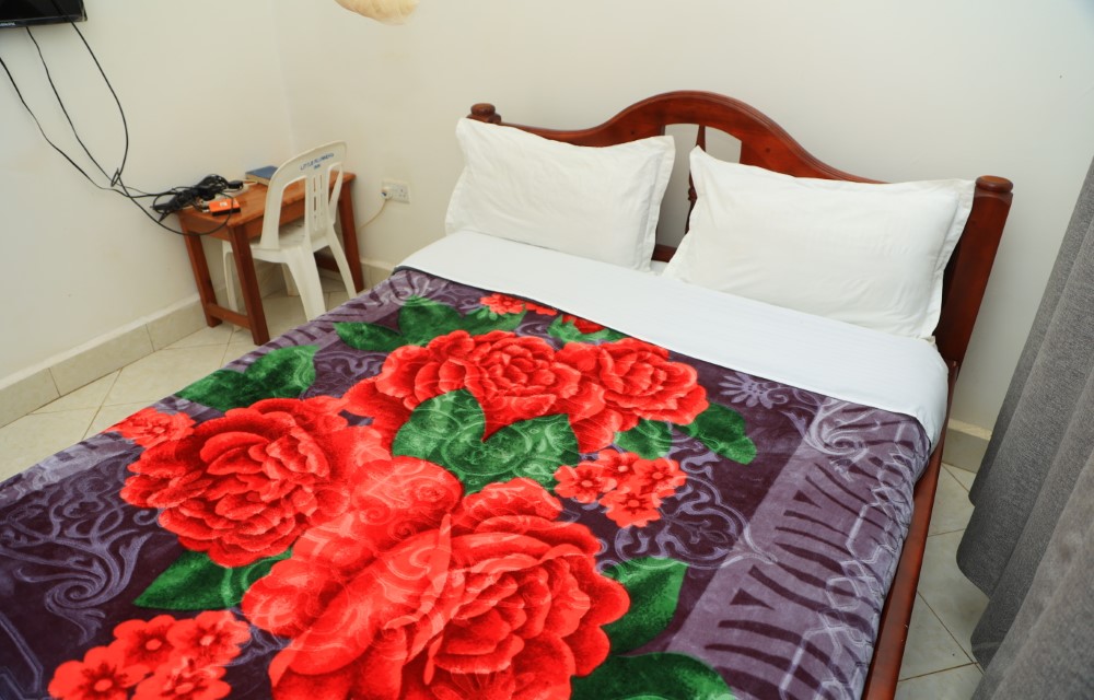 Little Flowers Motel Slider Pictures